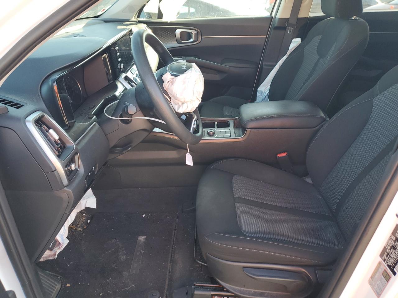 2022 KIA SORENTO LX VIN:5XYRGDLC6NG151426