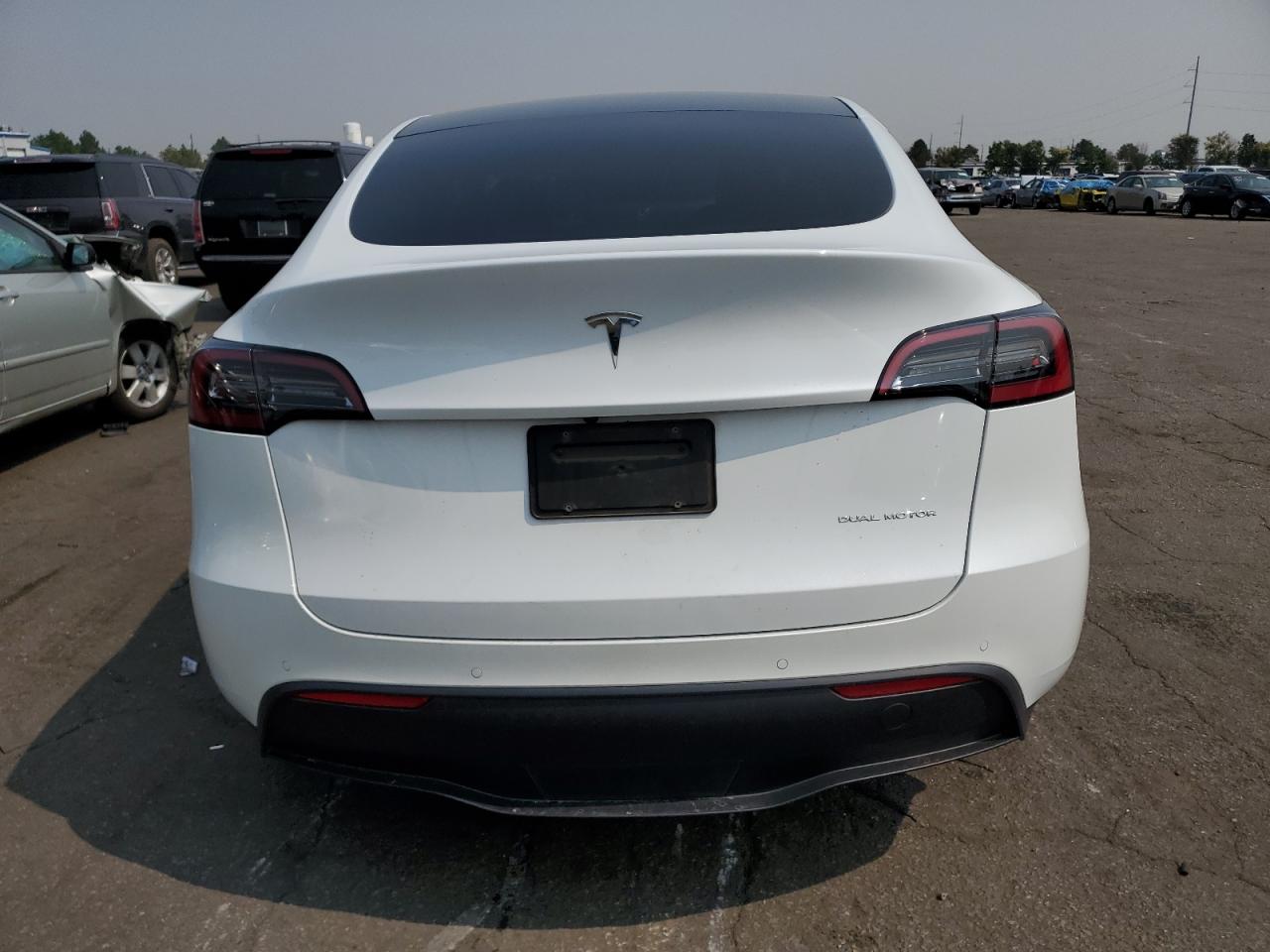 2022 TESLA MODEL Y  VIN:7SAYGDEE6NF321174