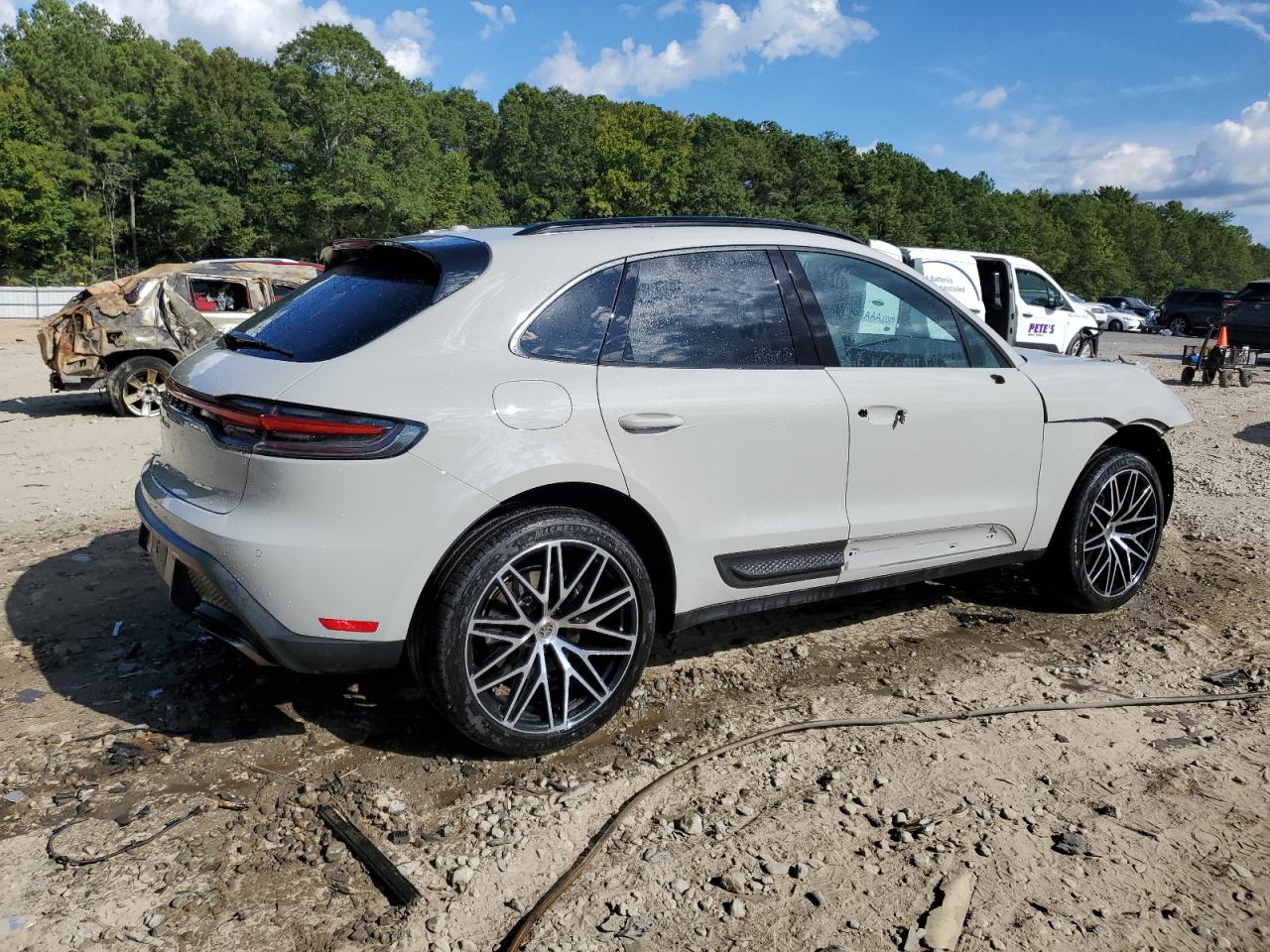 2023 PORSCHE MACAN BASE VIN:WP1AA2A57PLB10221