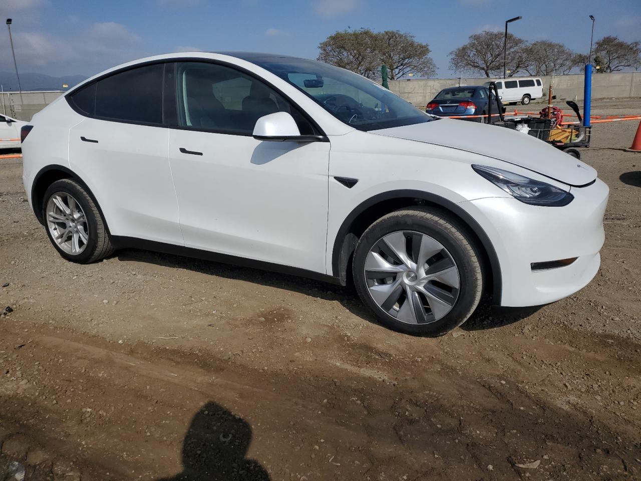 2023 TESLA MODEL Y  VIN:7SAYGDEE1PA126762