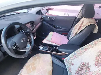 2016 Hyundai Ioniq VIN: