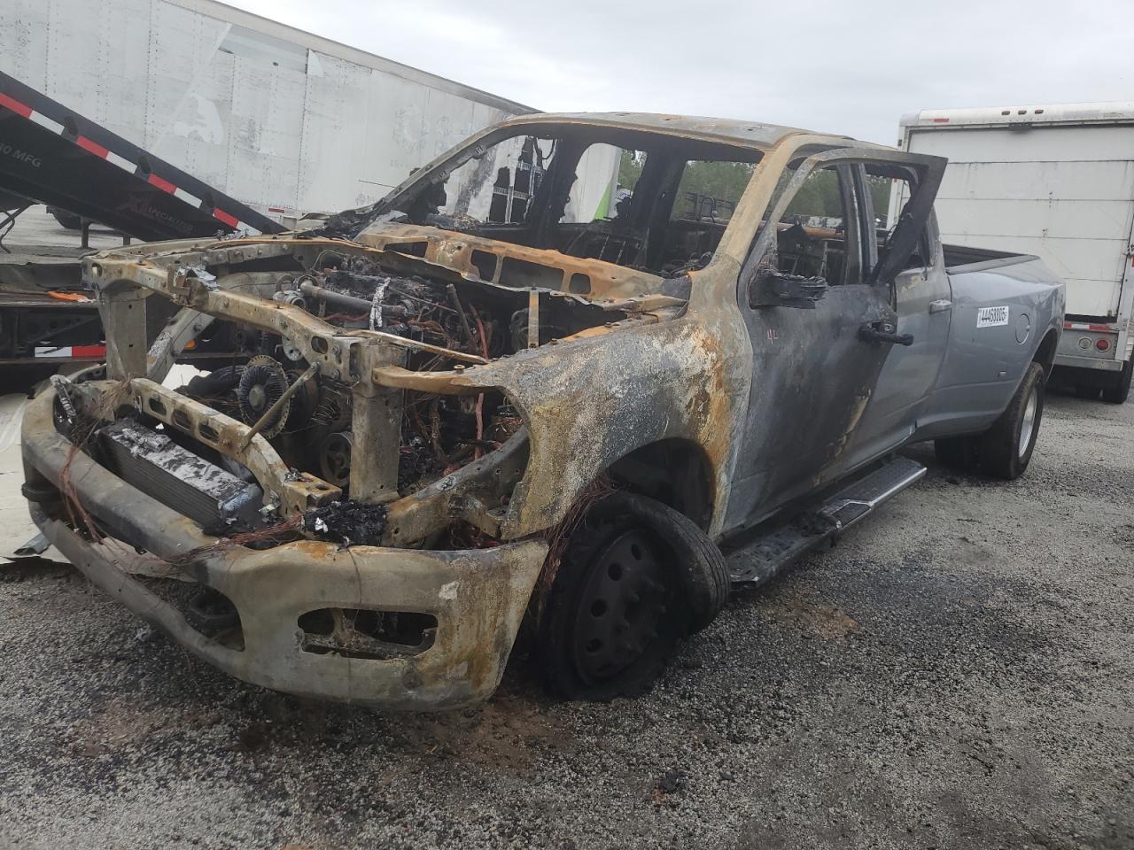 2024 RAM 3500 BIG HORN VIN:3C63RRHL3RG347733