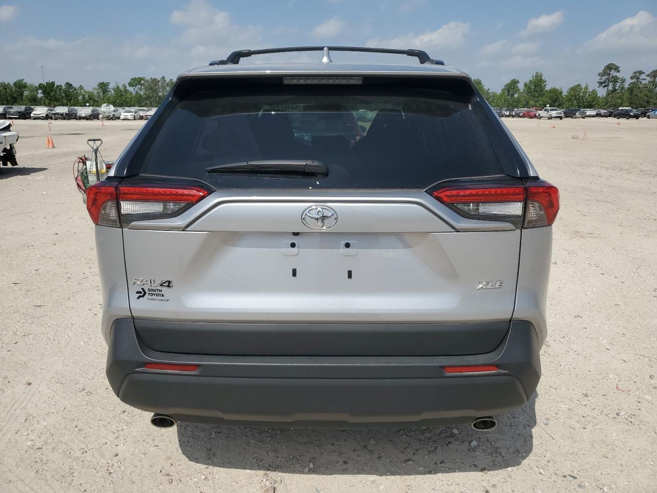 2024 TOYOTA RAV4 XLE VIN:2T3W1RFV5RC270513
