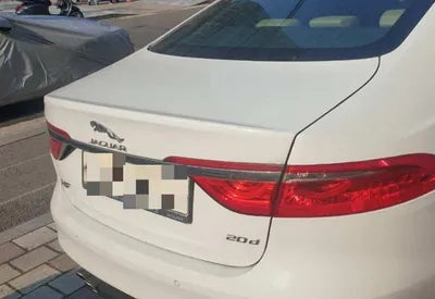 2016 Jaguar XF VIN: