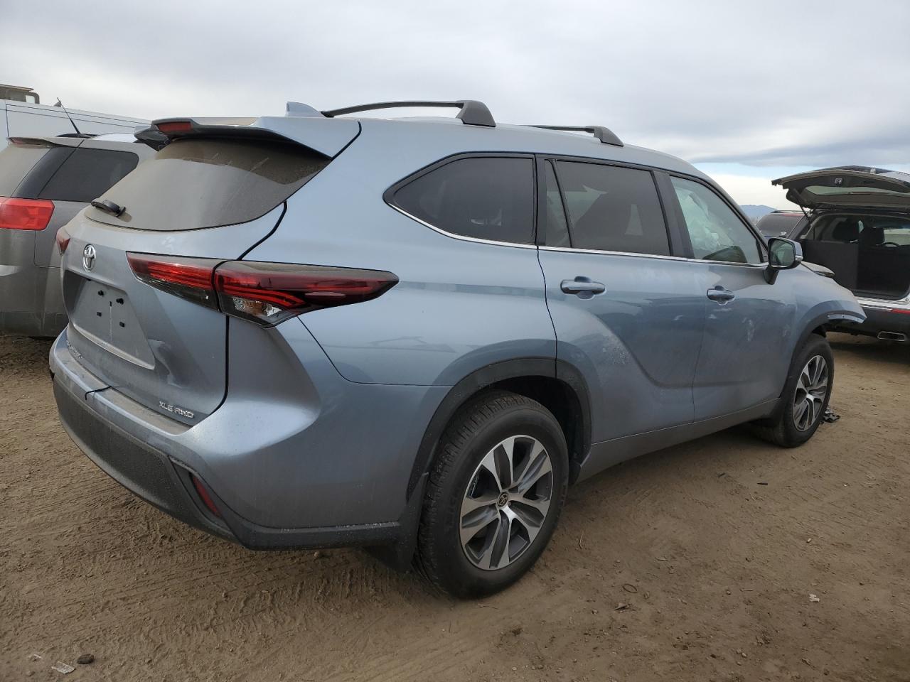 2024 TOYOTA HIGHLANDER LE VIN:5TDKDRBH7RS564646