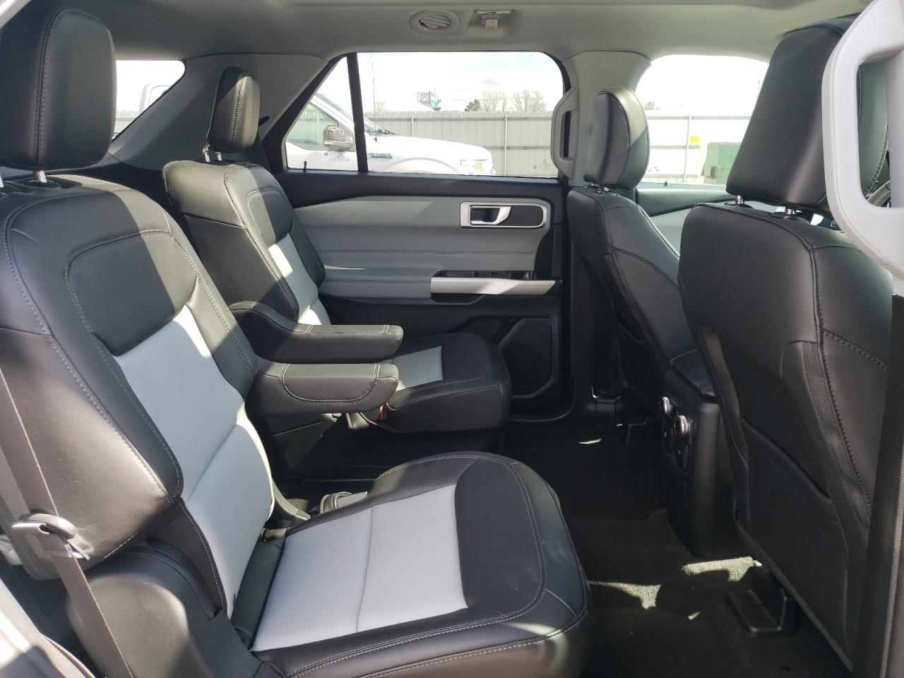 2023 FORD EXPLORER XLT VIN:1FMSK7DH7PGB08172