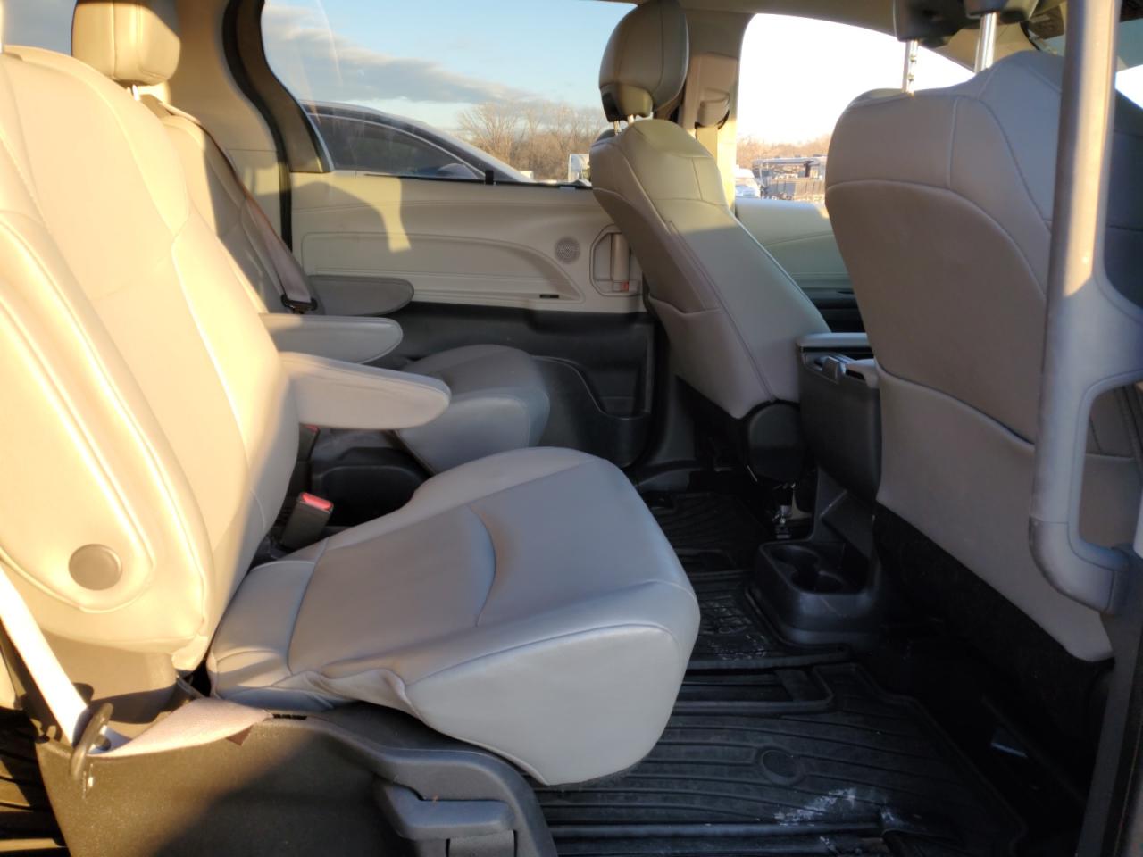 2023 TOYOTA SIENNA XLE VIN:5TDJRKEC2PS162566