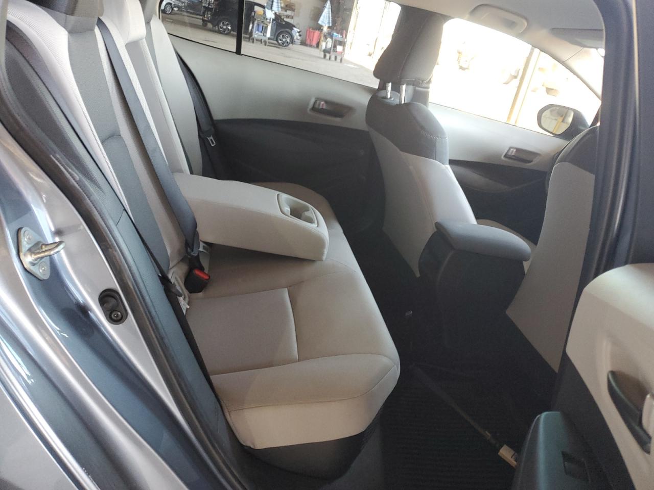 2022 TOYOTA COROLLA LE VIN:JTDEAMDE0NJ057428