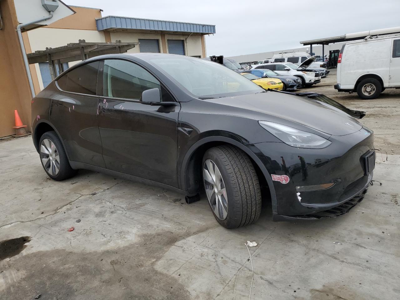 2023 TESLA MODEL Y VIN:7SAYGDEE8PF862827