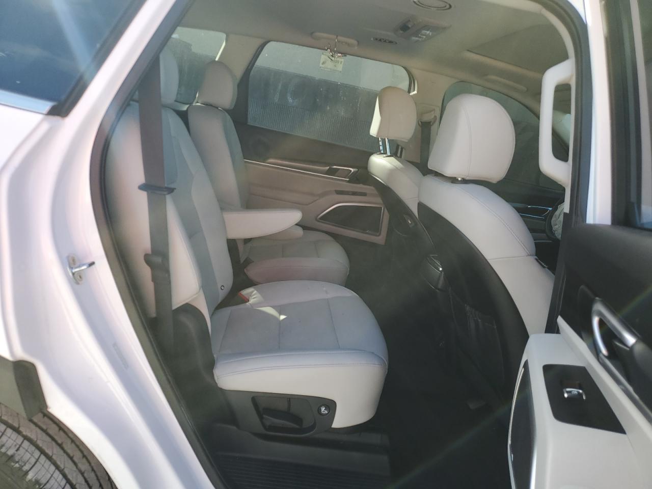 2022 KIA TELLURIDE S VIN:5XYP64HC5NG235207