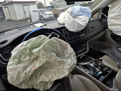 2016 Kia Carnival VIN: