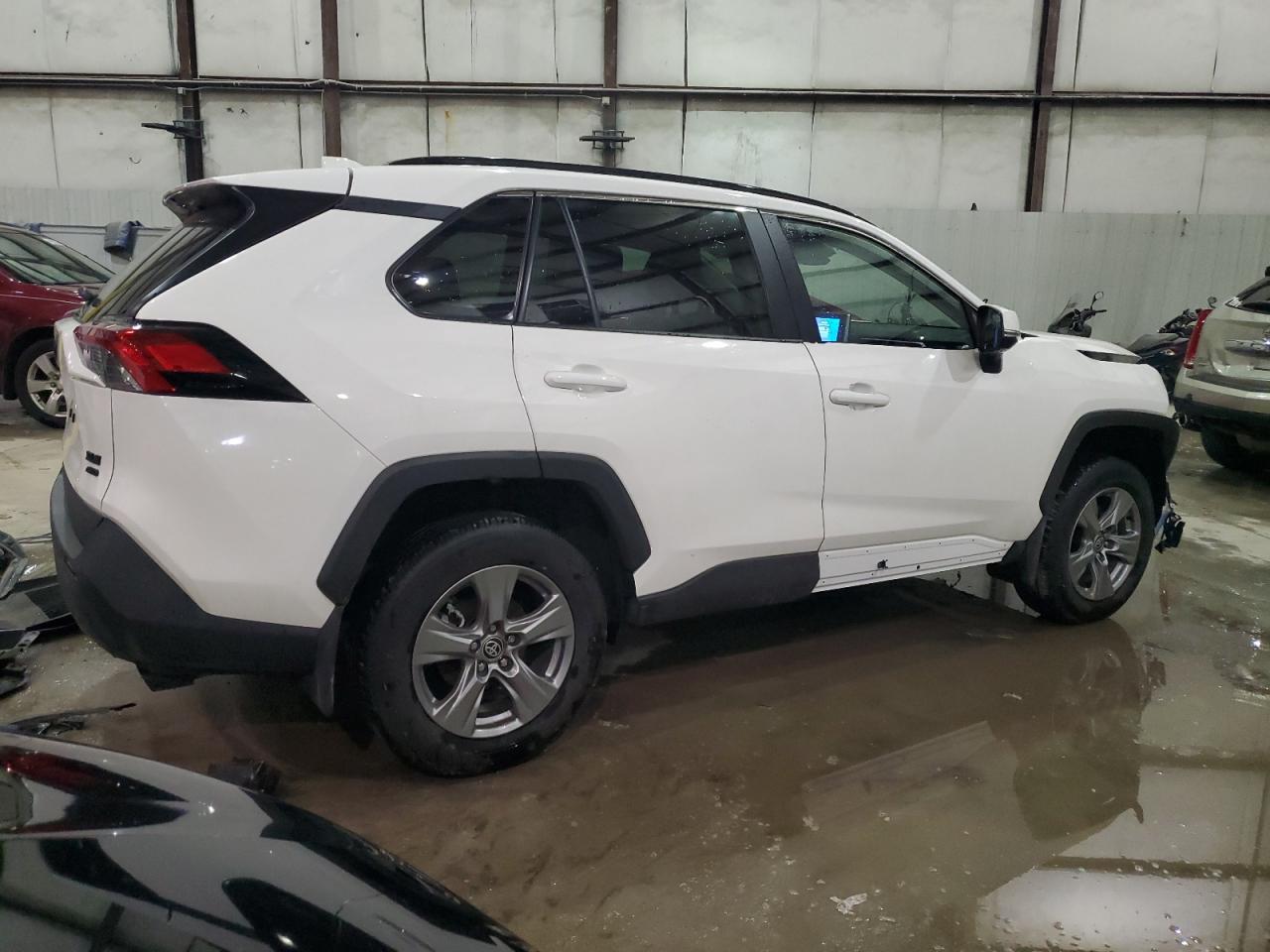 2024 TOYOTA RAV4 XLE VIN:2T3P1RFV1RC479039