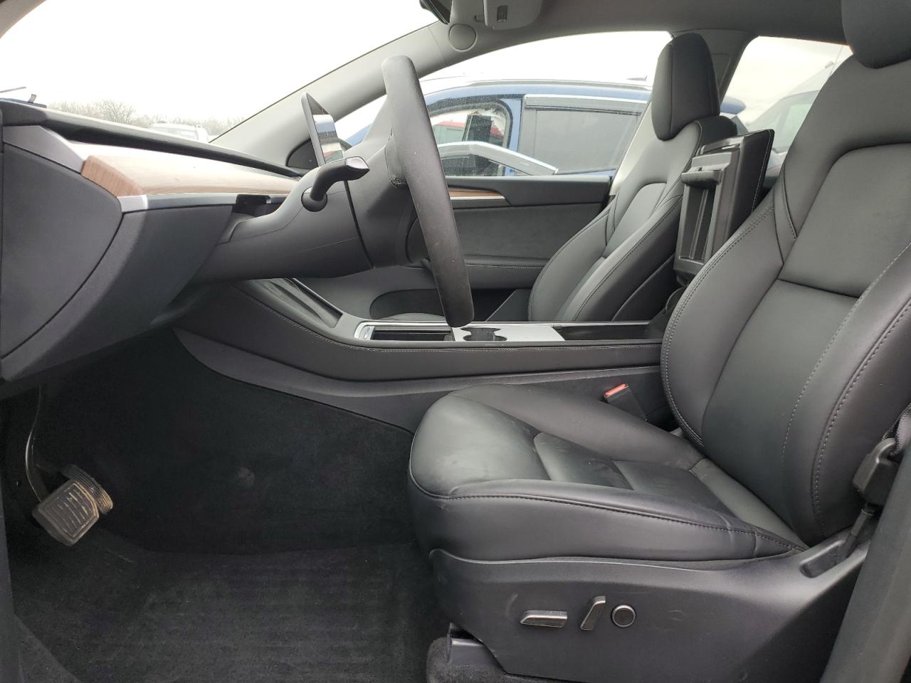 2024 TESLA MODEL Y  VIN:7SAYGDED2RF006210