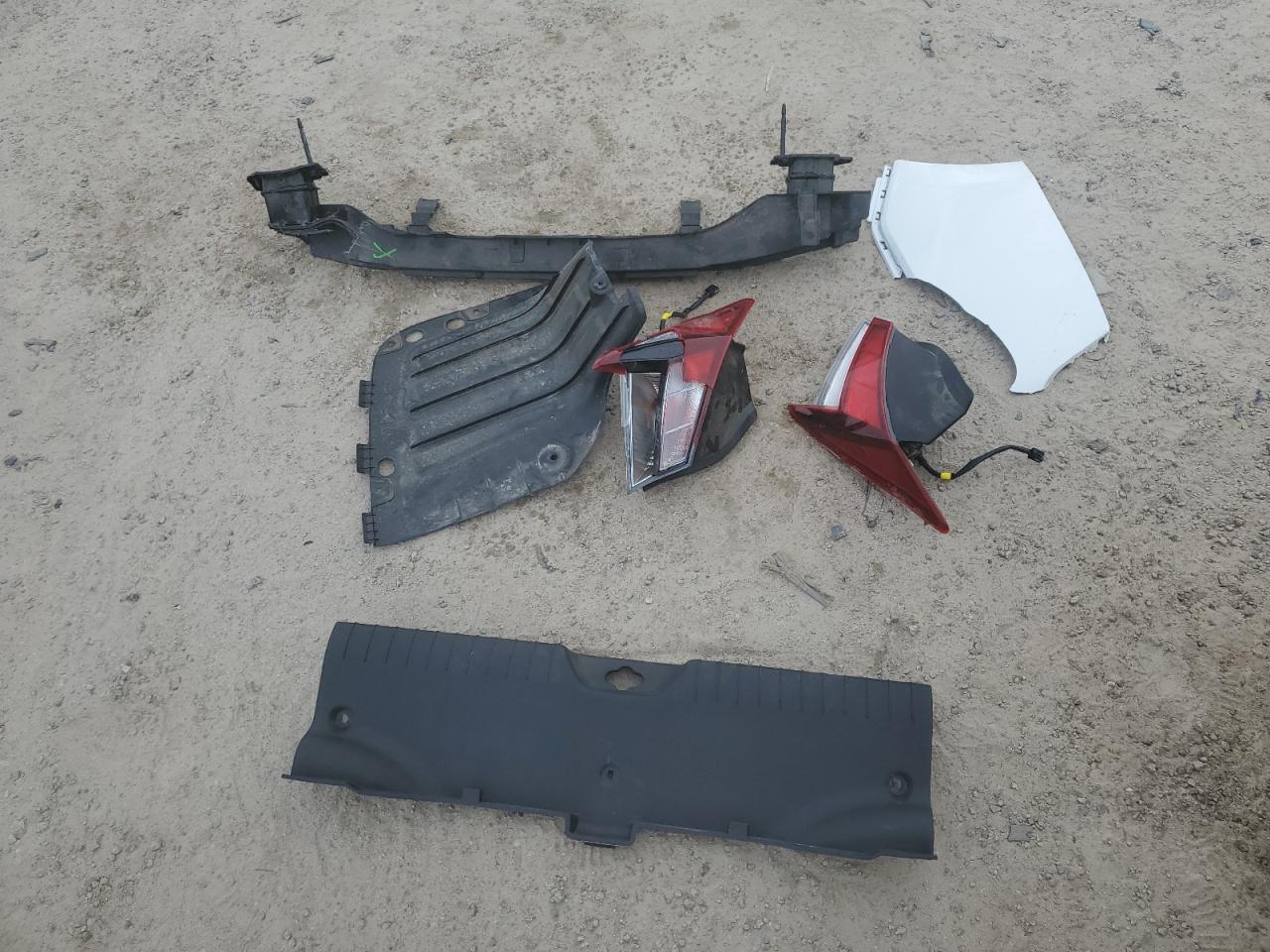 2024 HYUNDAI ELANTRA SEL VIN:KMHLM4DG7RU682618