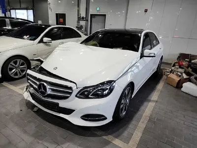 2014 Mercedes-Benz E 300 VIN: