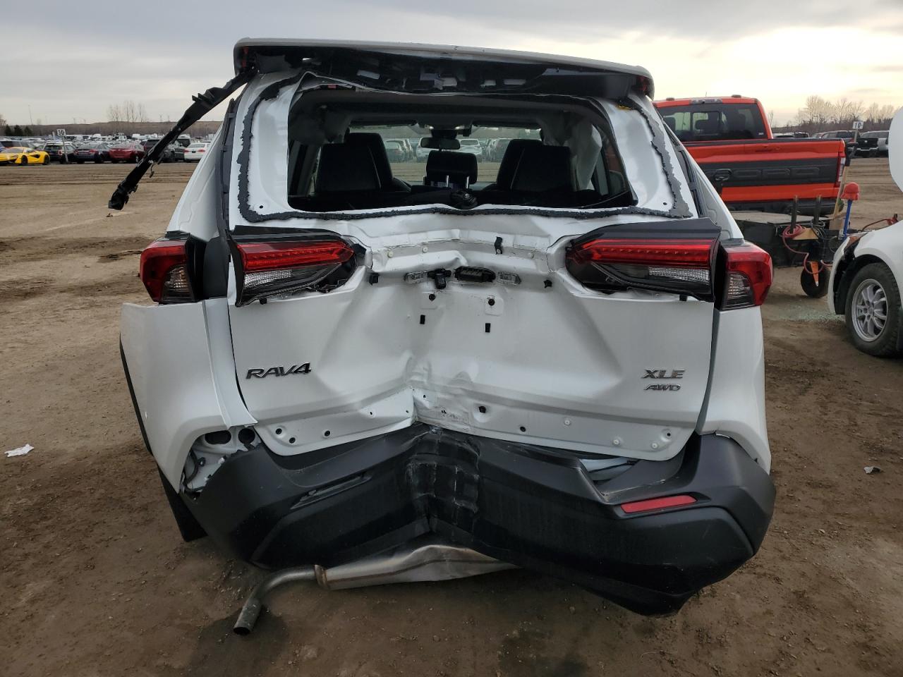 2023 TOYOTA RAV4 XLE VIN:2T3R1RFV8PW343317