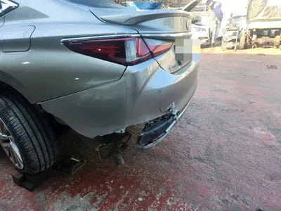 2019 Lexus ES 300 VIN: