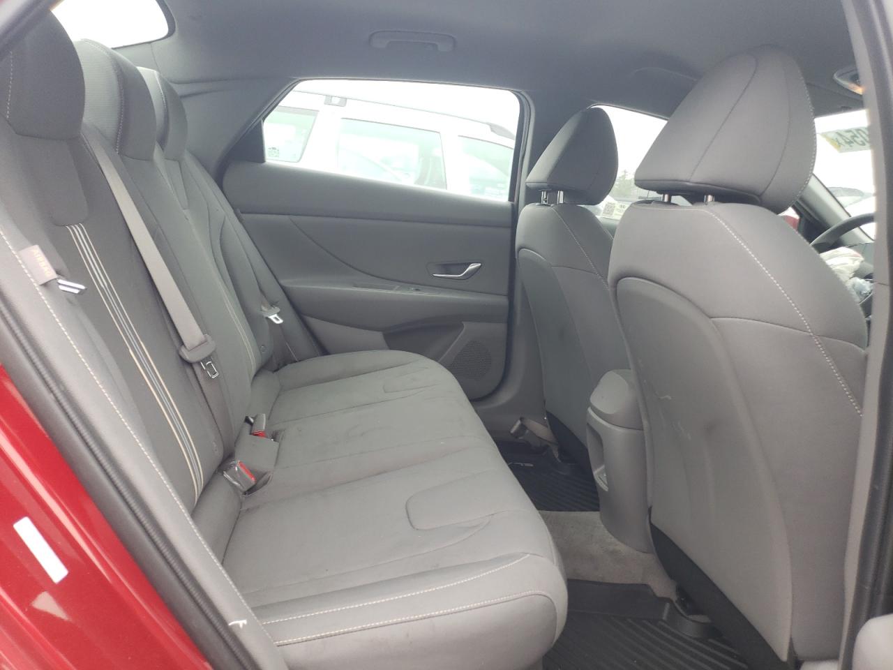 2024 HYUNDAI ELANTRA BLUE VIN:KMHLM4DJ7RU096013