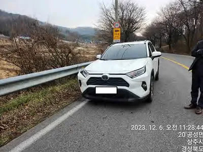 2021 Toyota RAV4 JTMW2RFV1MD070973 VIN:JTMW2RFV1MD070973