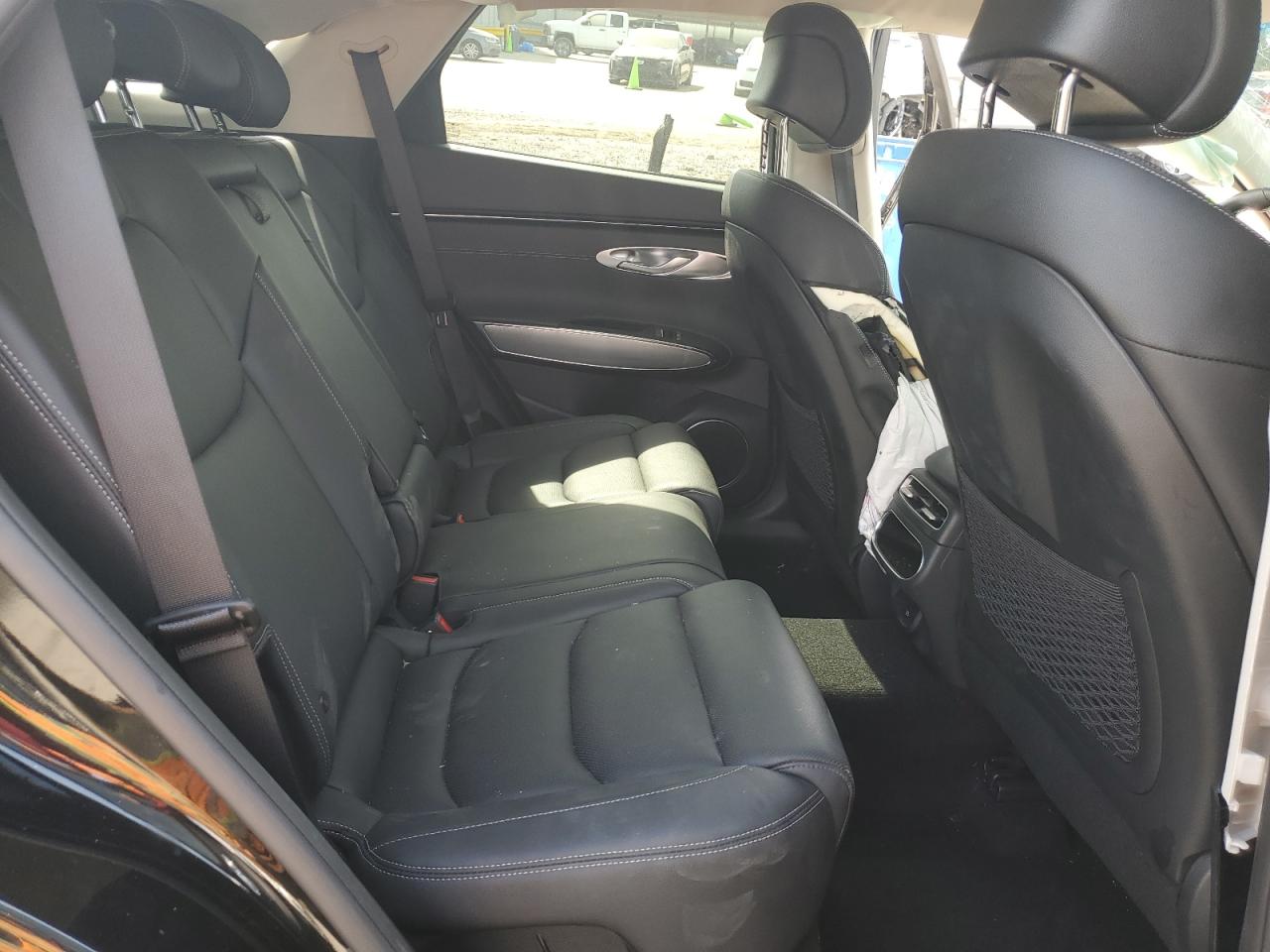 2023 GENESIS GV70 BASE VIN:KMUMADTB6PU139343