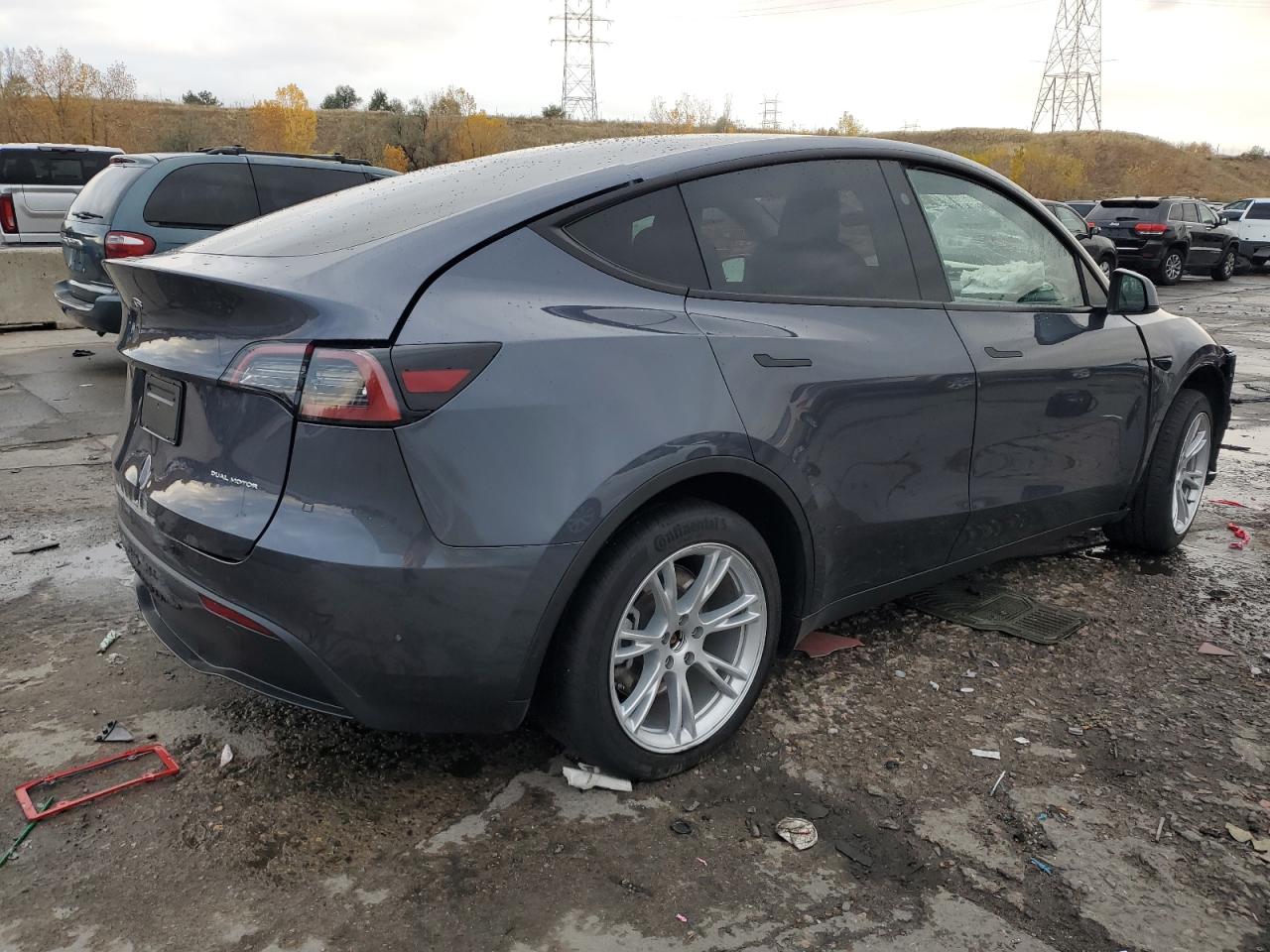 2023 TESLA MODEL Y  VIN:7SAYGDEE7PF879523