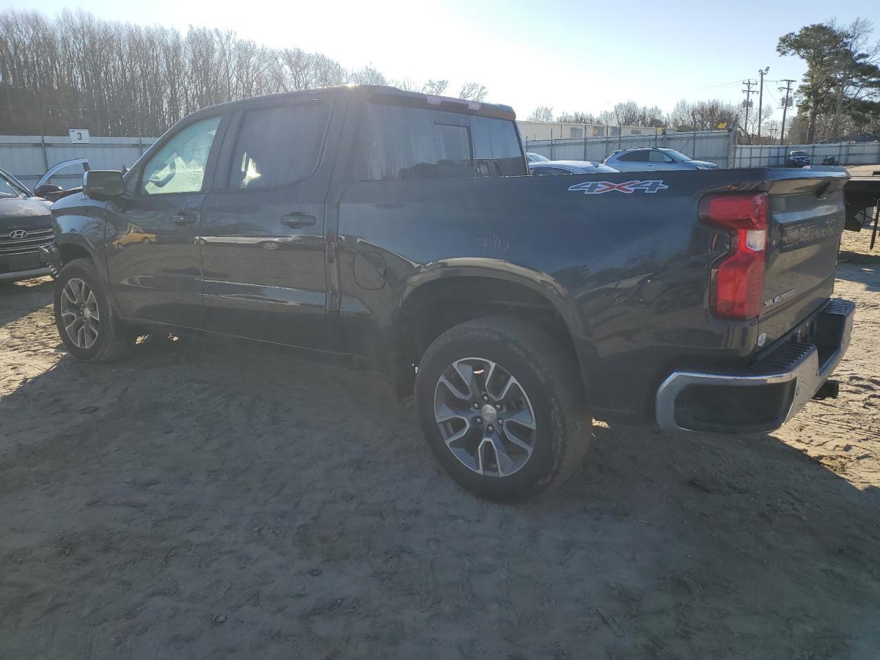 2024 CHEVROLET SILVERADO K1500 LT VIN:1GCPDDEK8RZ351459