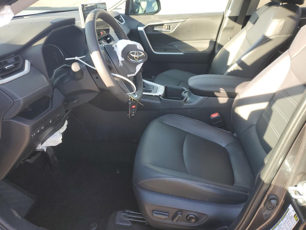 2024 TOYOTA RAV4 XLE PREMIUM VIN:2T3A1RFV8RC437554