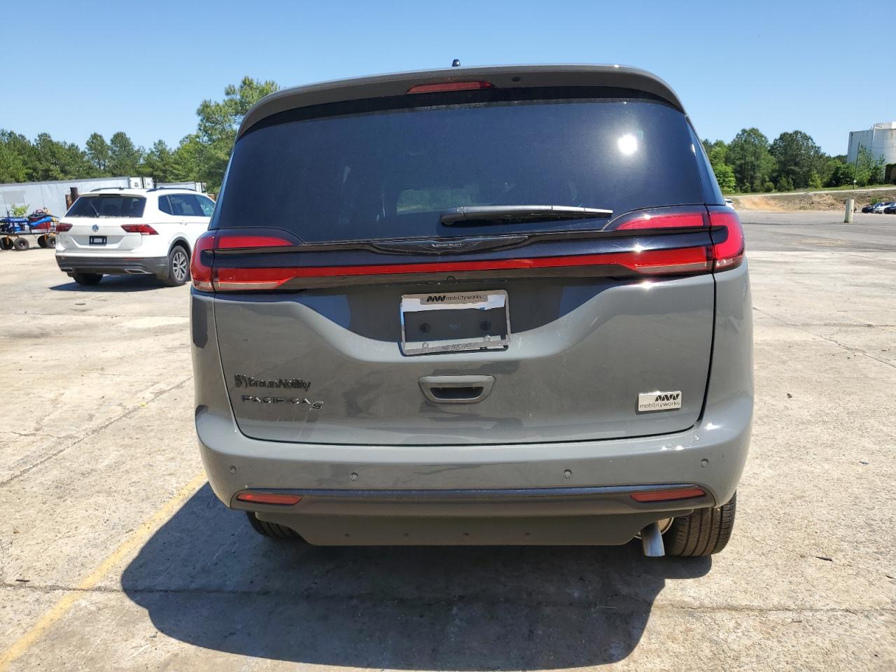 2023 CHRYSLER PACIFICA TOURING L VIN:2C4RC1BG8PR538038