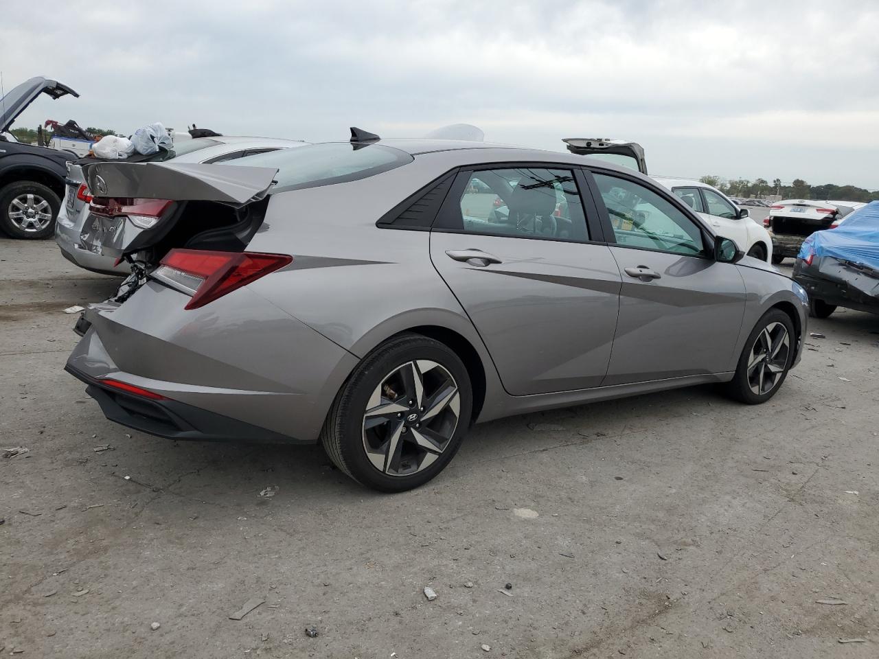 2023 HYUNDAI ELANTRA SEL VIN:KMHLS4AG0PU440308