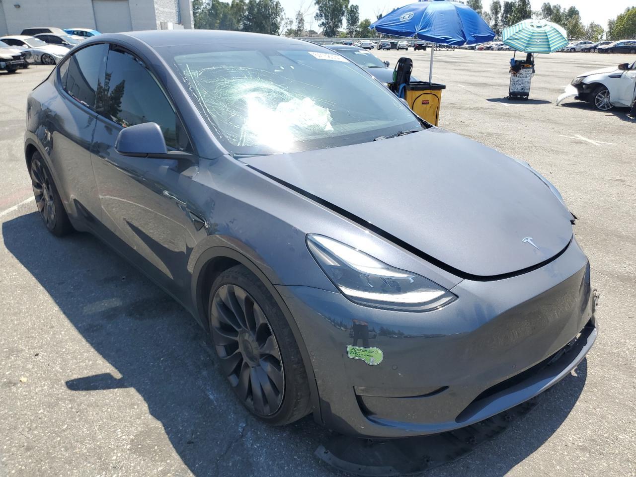 2022 TESLA MODEL Y  VIN:7SAYGDEF4NF311770