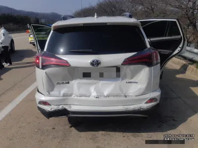 2017 Toyota RAV4 VIN: