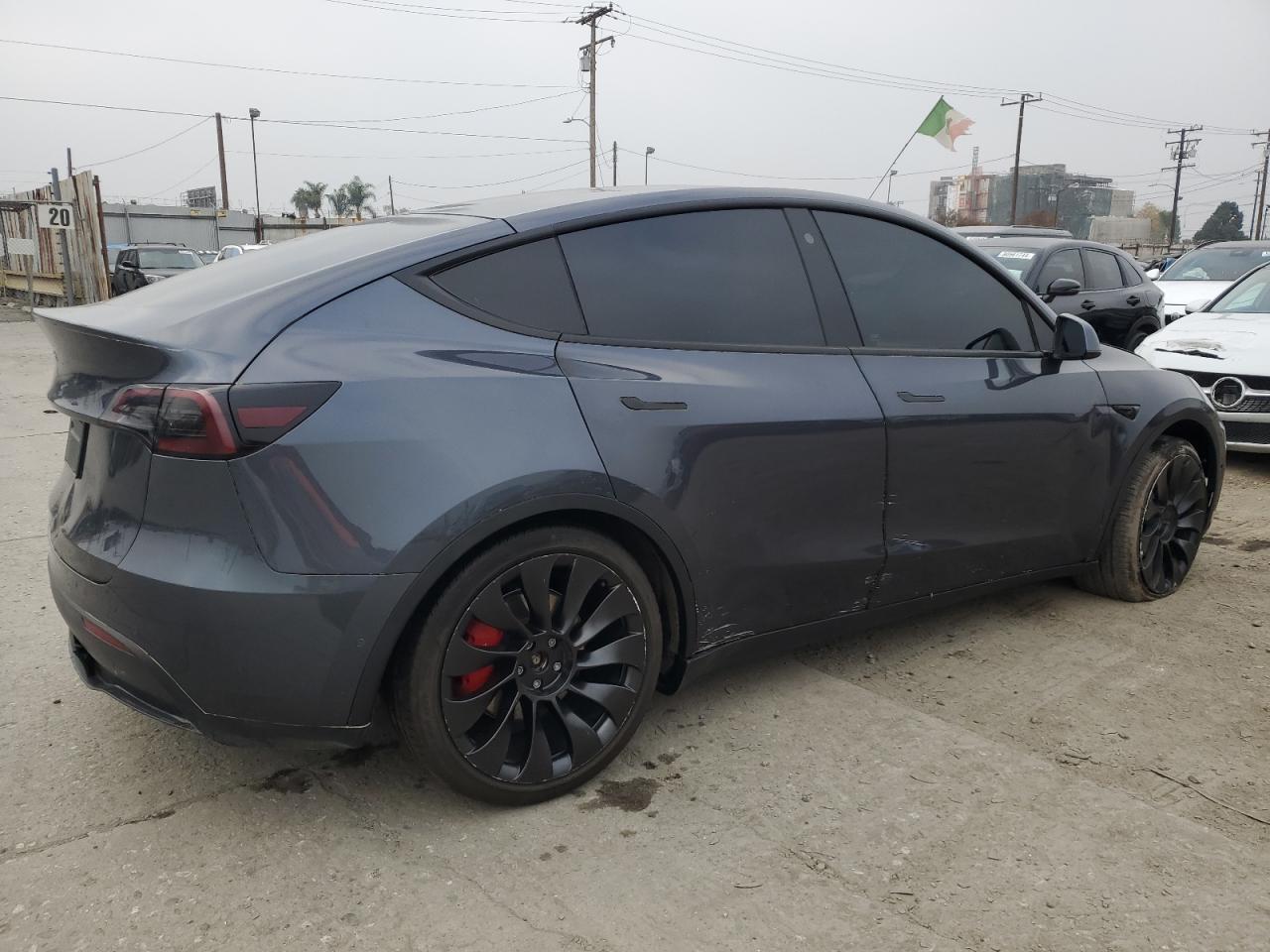 2022 TESLA MODEL Y  VIN:7SAYGDEF6NF339957
