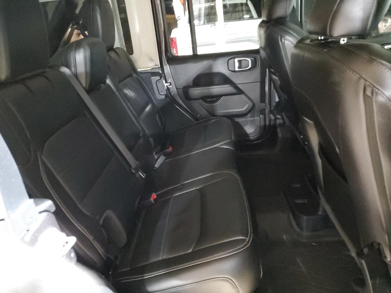 2022 JEEP WRANGLER UNLIMITED SAHARA VIN:1C4HJXEG1NW109232