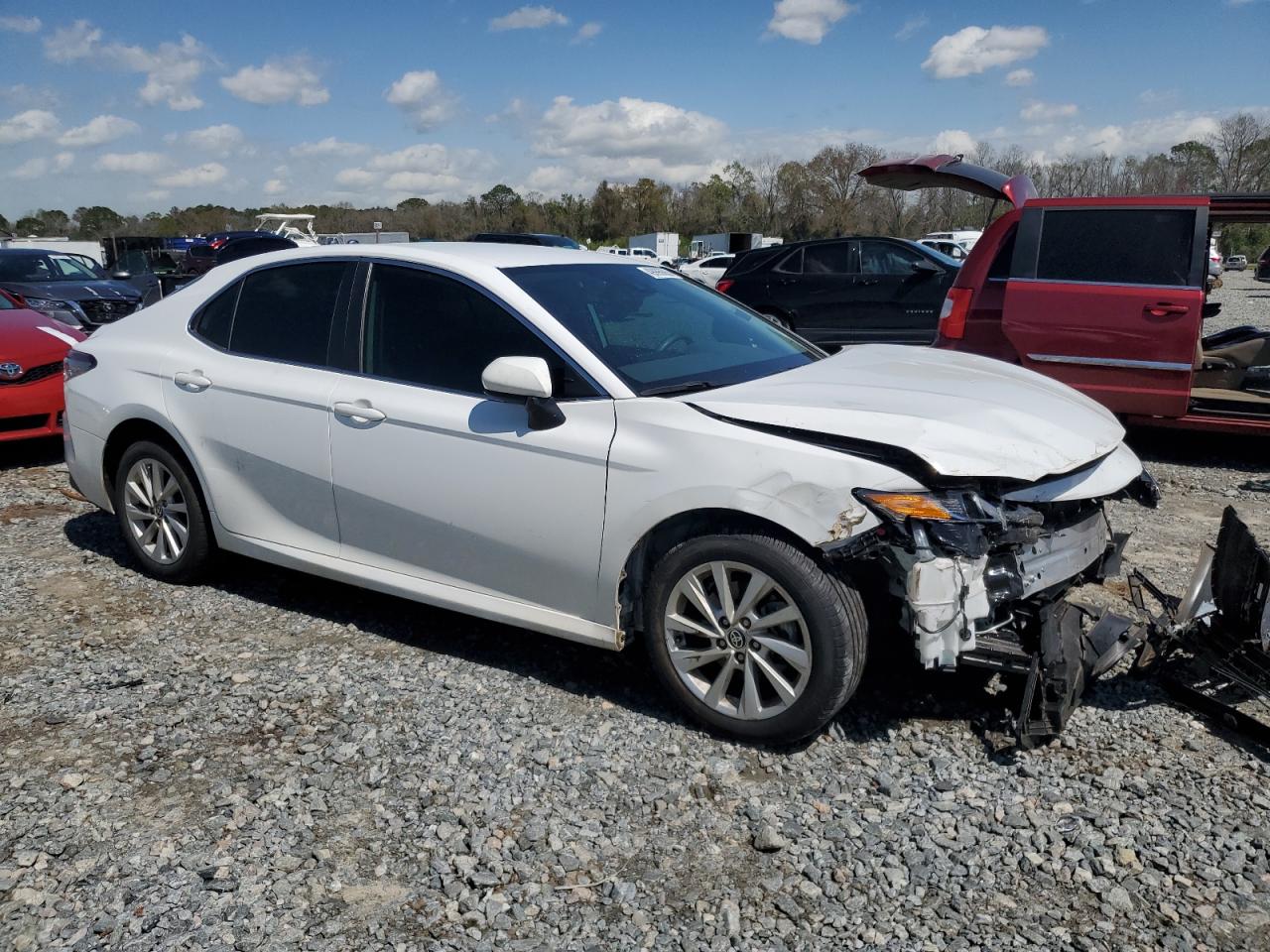 2022 TOYOTA CAMRY LE VIN:4T1C11AK9NU697745