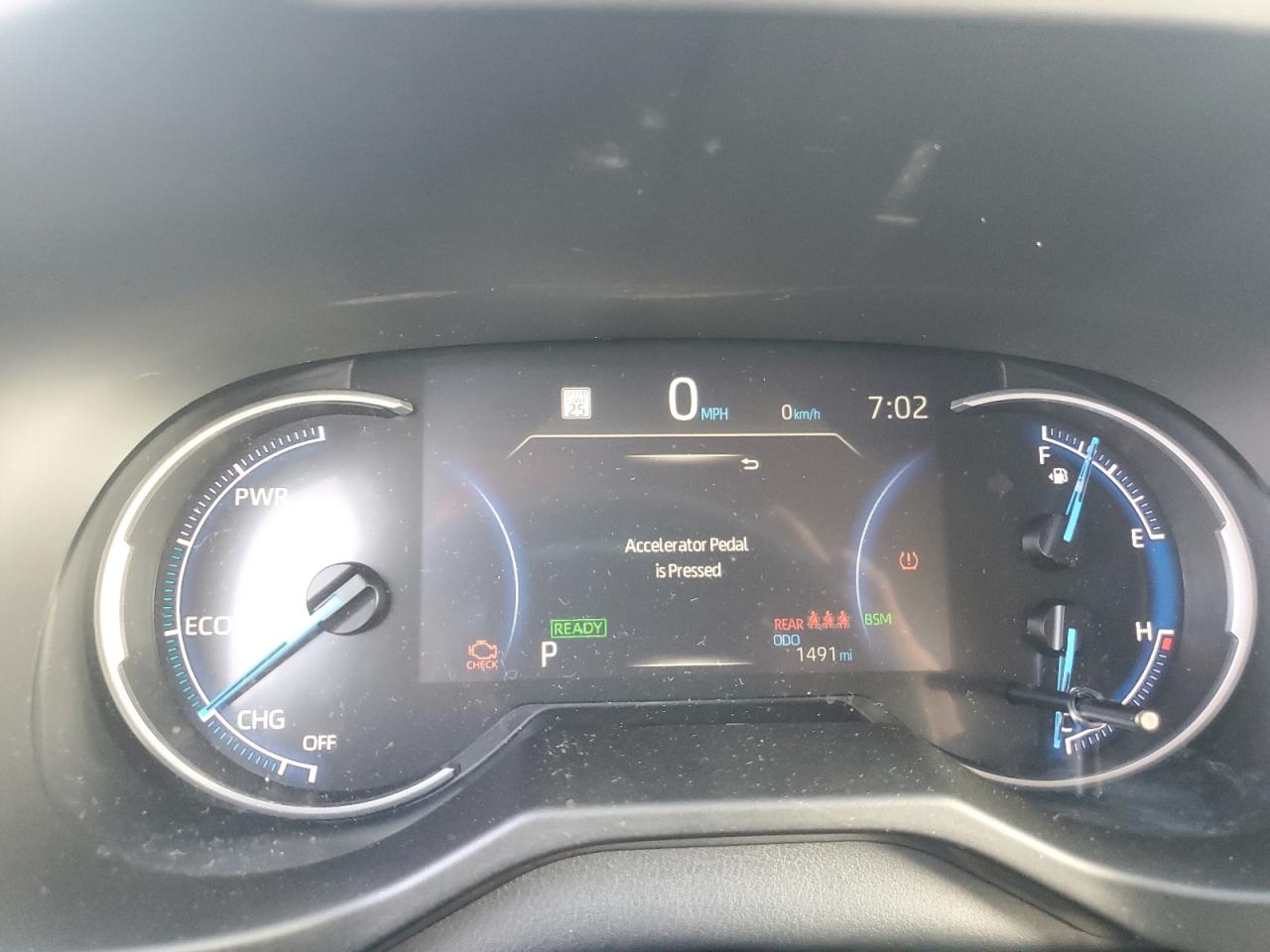 2024 TOYOTA RAV4 XLE VIN:2T3RWRFV2RW246859