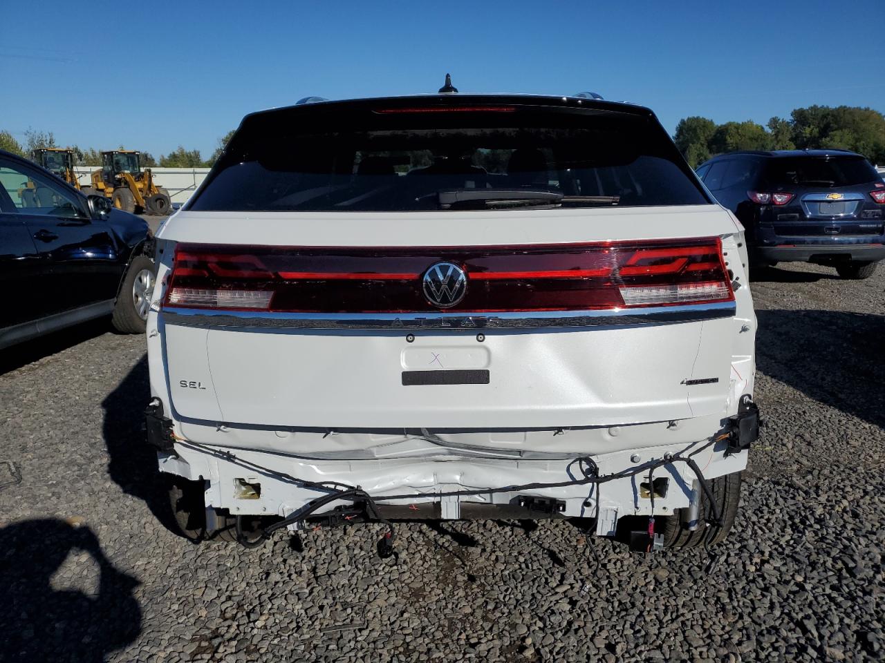 2024 VOLKSWAGEN ATLAS CROSS SPORT SEL PREMIUM R-LINE VIN:1V2FE2CA0RC250778