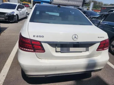 2015 Mercedes-Benz E 250 VIN: