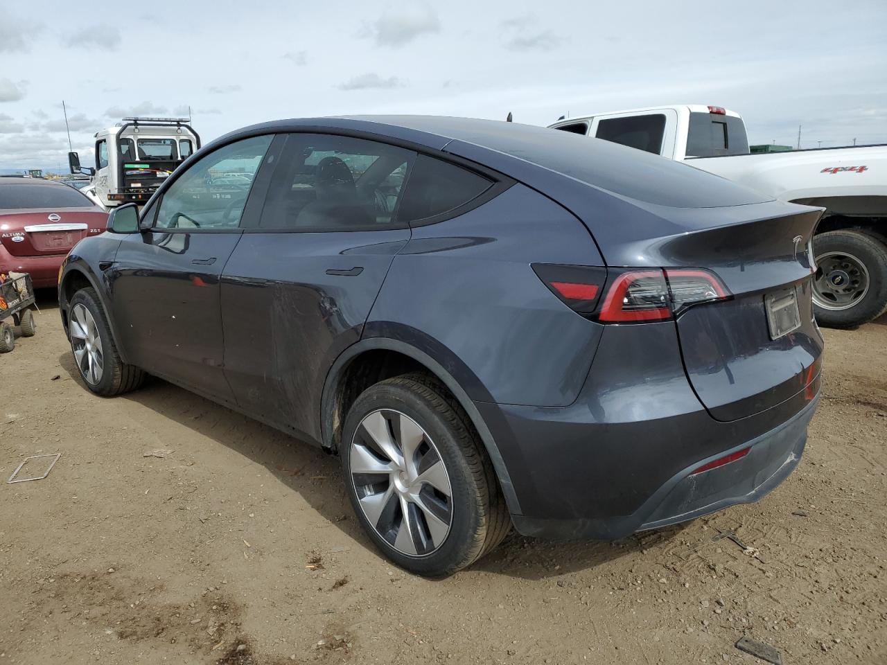 2023 TESLA MODEL Y  VIN:7SAYGDEE9PF912389