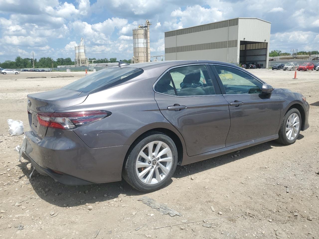 2022 TOYOTA CAMRY LE VIN:4T1C11AK1NU028997