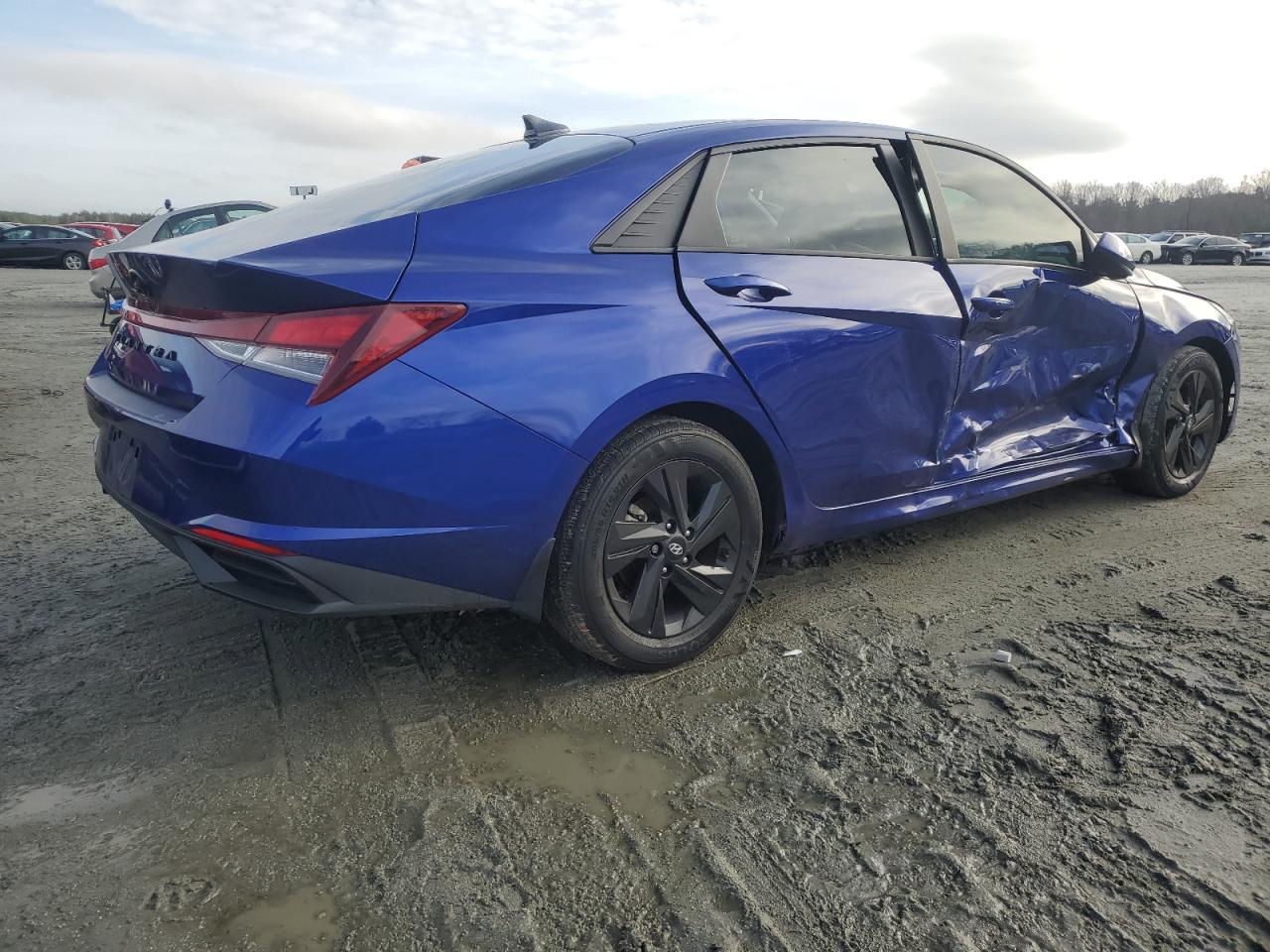 2022 HYUNDAI ELANTRA SEL VIN:KMHLM4AG1NU303790