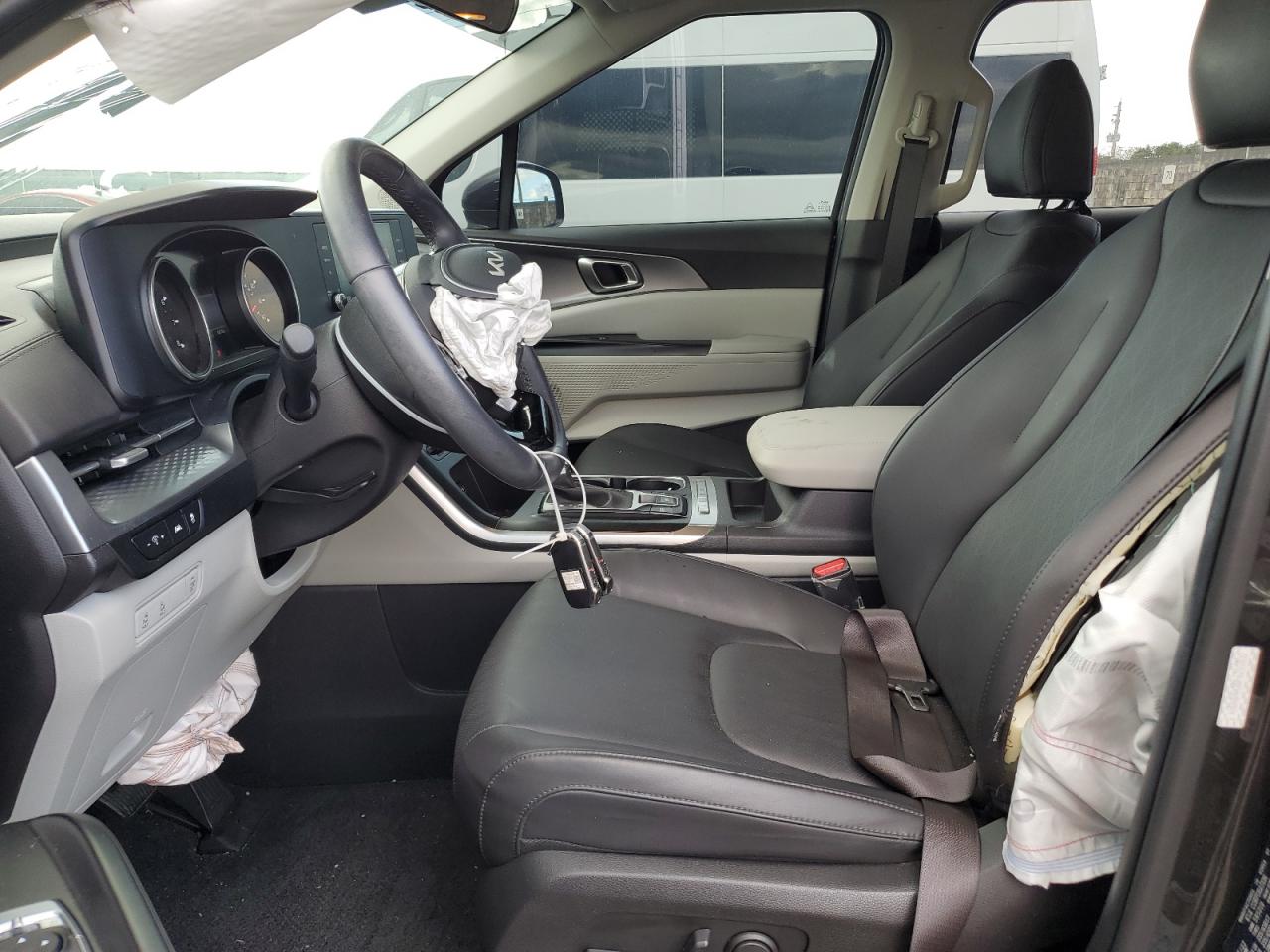 2023 KIA CARNIVAL LX VIN:KNDNB4H38P6255833
