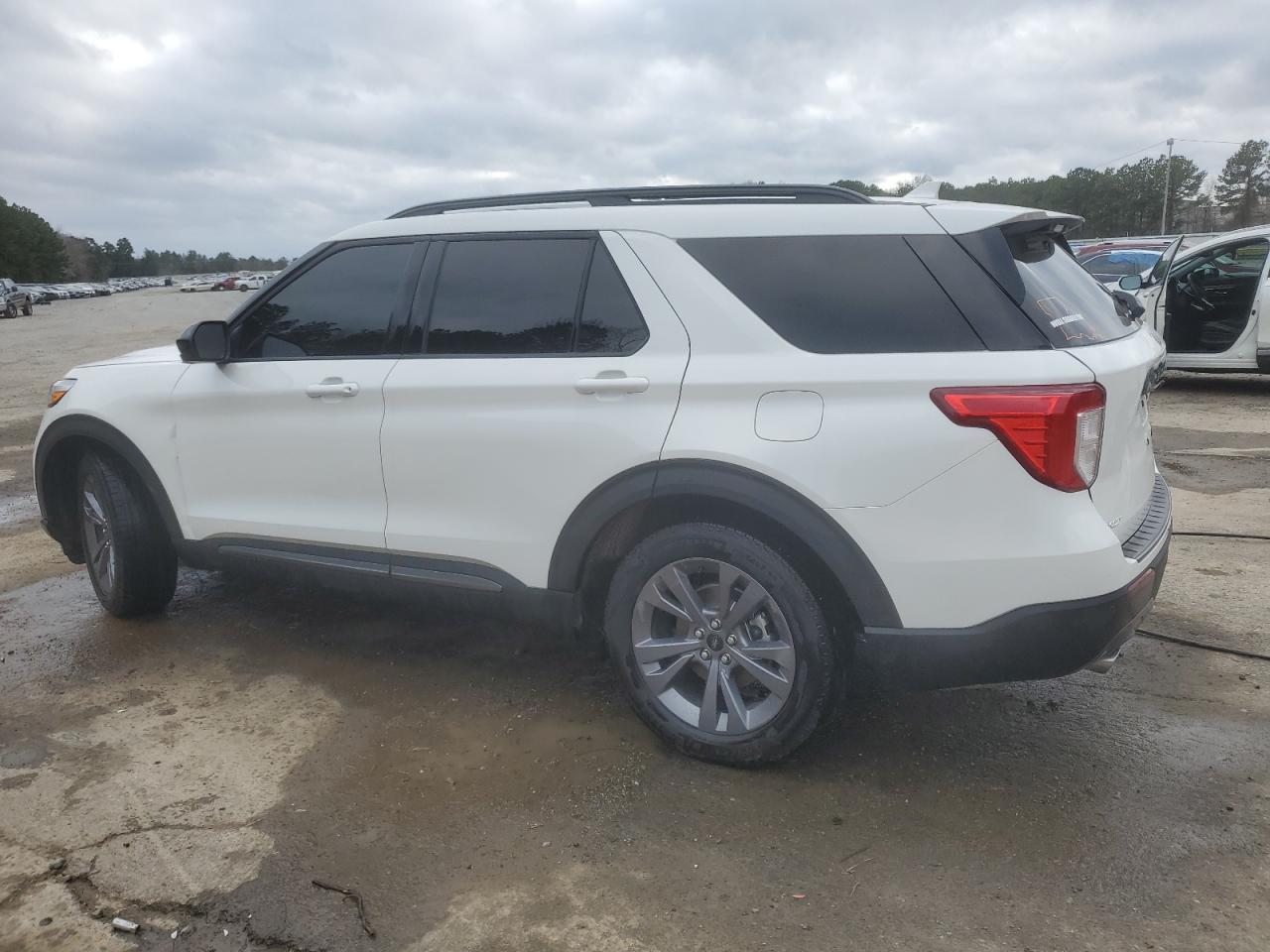 2024 FORD EXPLORER XLT VIN:1FMSK7DH2RGA76170