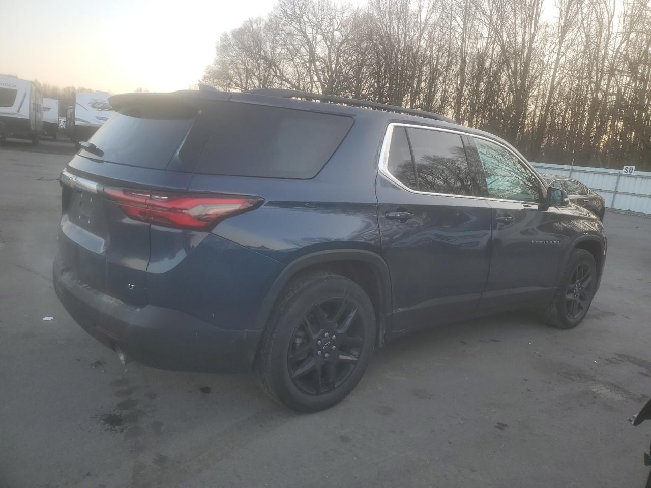 2022 CHEVROLET TRAVERSE LT VIN:1GNERGKW9NJ170209