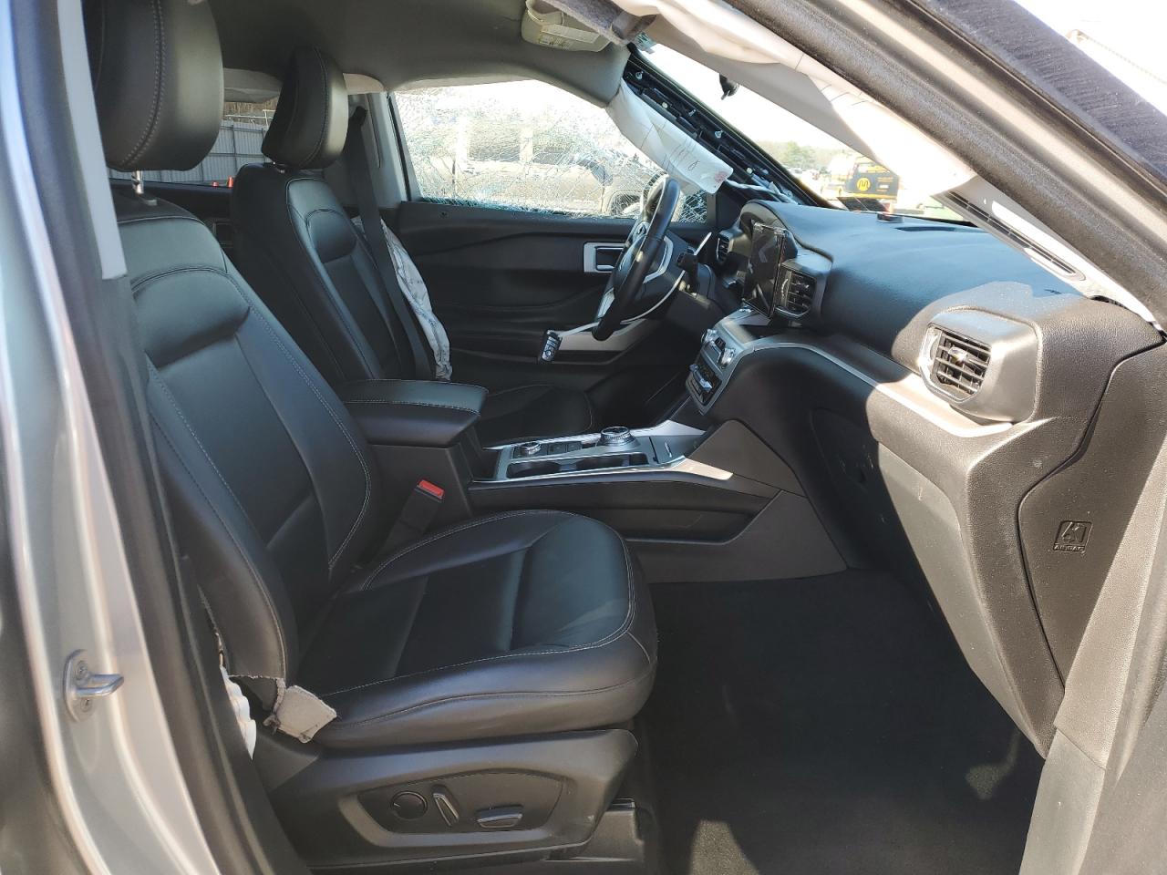 2022 FORD EXPLORER XLT VIN:1FMSK8DH1NGB13127
