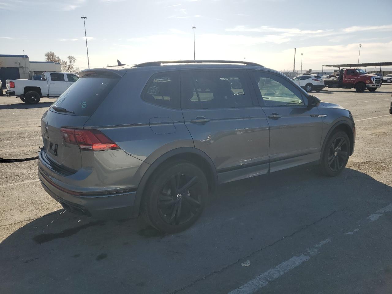 2024 VOLKSWAGEN TIGUAN SE R-LINE BLACK VIN:3VVCB7AX8RM055576