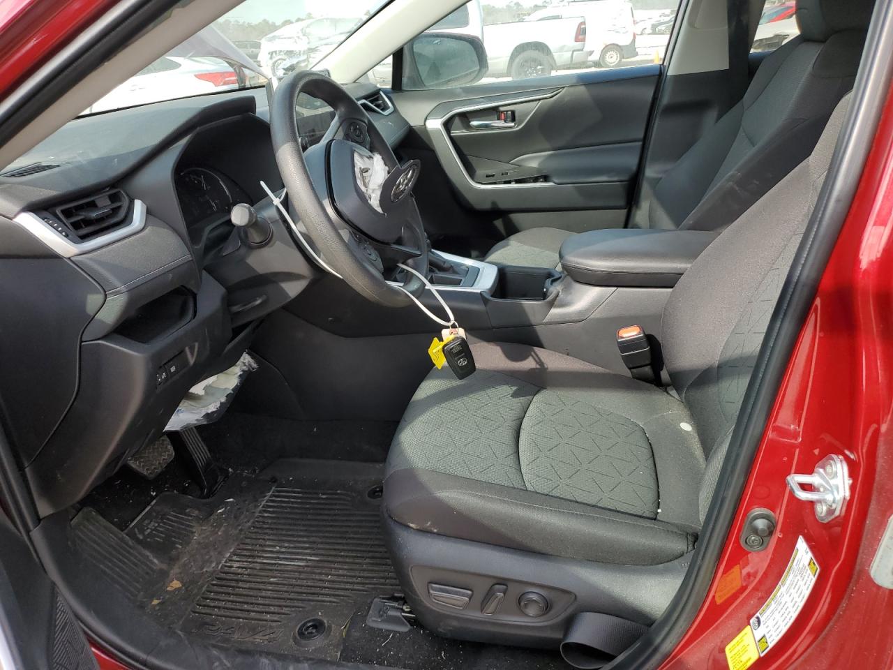 2024 TOYOTA RAV4 XLE VIN:2T3W1RFV0RW330180