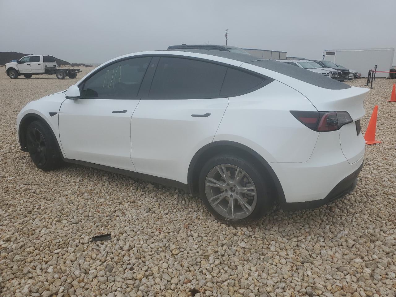 2023 TESLA MODEL Y  VIN:7SAYGDEE4PA041852