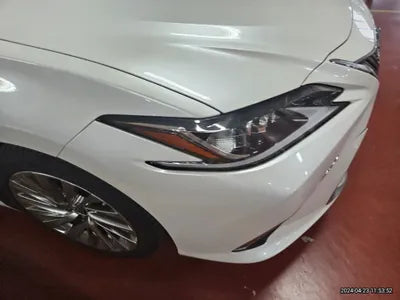 2018 Lexus ES 300 VIN: