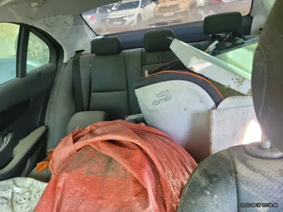 2019 Mercedes-Benz C 200 VIN: