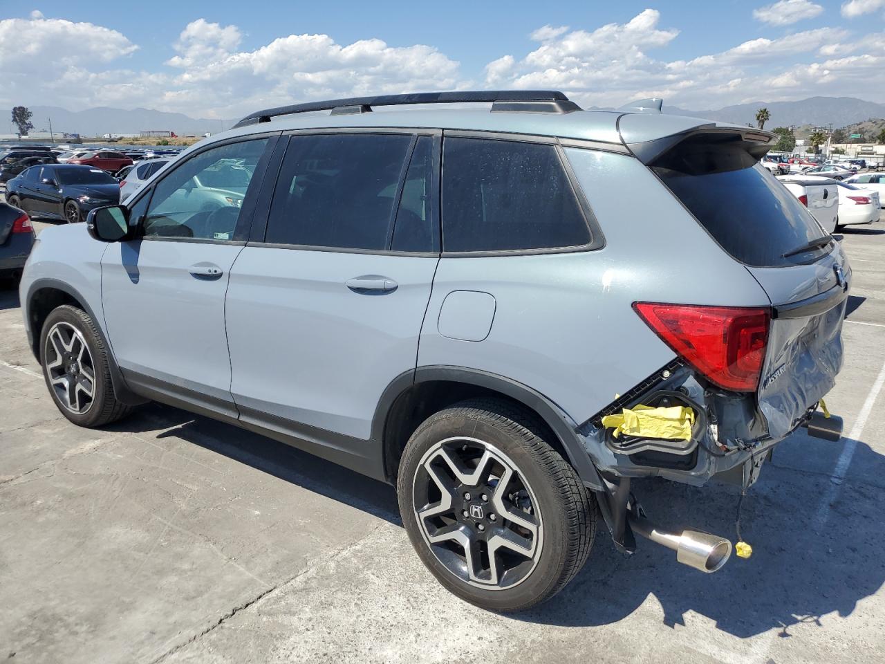 2022 HONDA PASSPORT ELITE VIN:5FNYF8H02NB005682